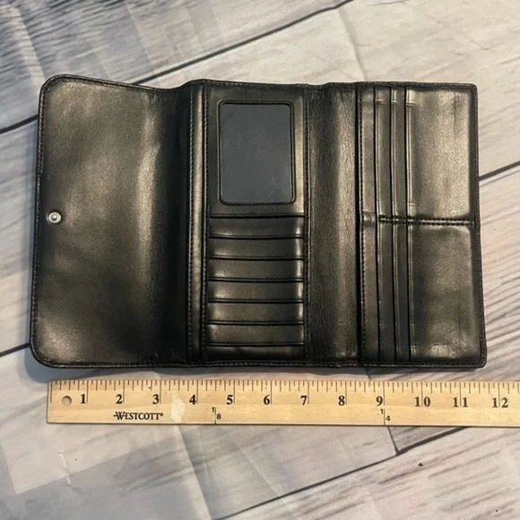 Coach Black Leather Essentials Poppy Trifold Wallet EUC​ - Picture 8 of 10